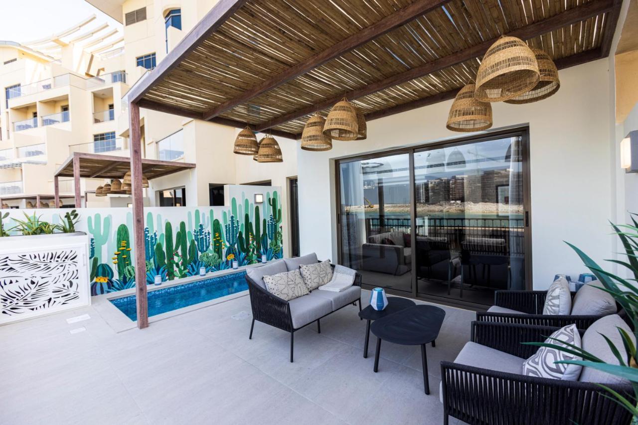 The Townhouses The Pearl Doha Exterior photo